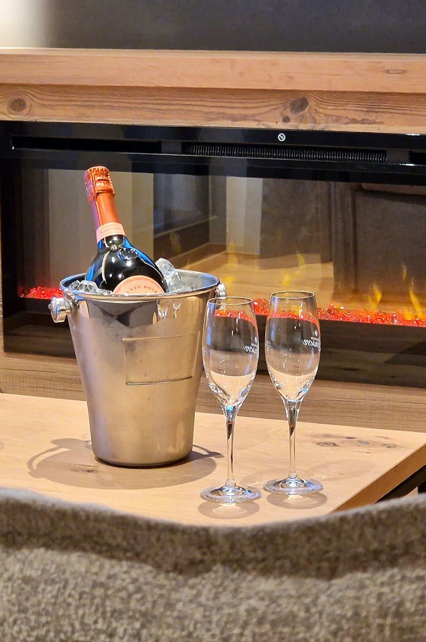 Chalet mit Kamin in Österreich mieten - traumhafte Lage - Chalets für 2 - 9 Personen