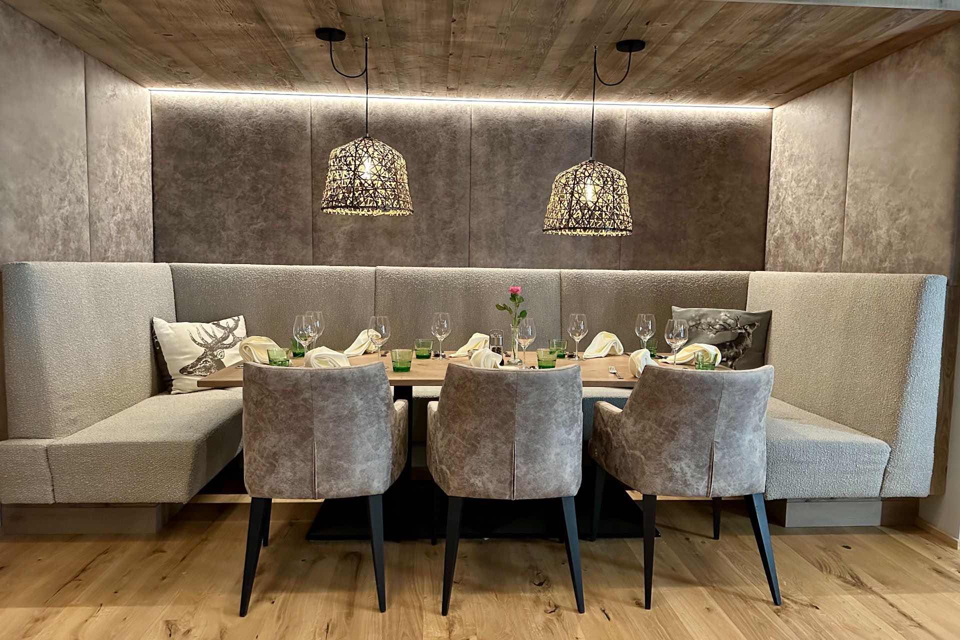 Panorama-Restaurant Licca Val am Arlberg - TOP Lage – gigantischer Ausblick in die Berge - das beste Restaurant in Warth am Arlberg - typisch österreichische Spezialitäten