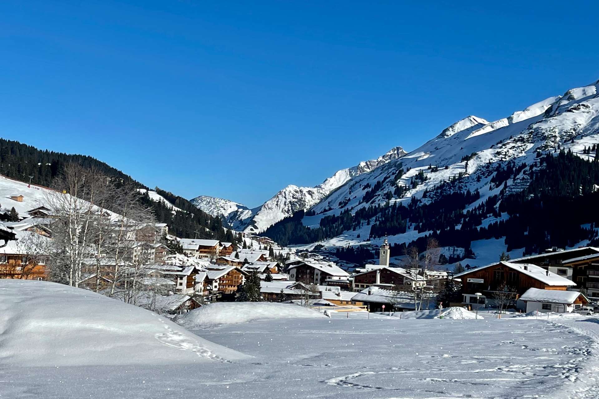 Lech am Arlberg - Austria - das schönste Skigebiet von Dezember bis April schneesicher - traumhafte Skipisten - moderne Liftanlagen
