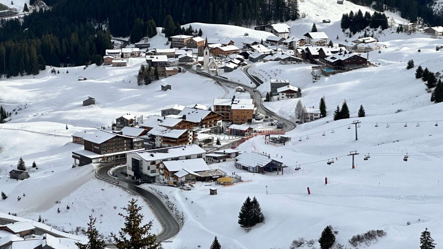 Arlberg Skigebiet Warth am Arlberg in Österreich - das größte und schönste Skigebiet in Österreich - traumhafte Skipisten für Anfänger und Profis
